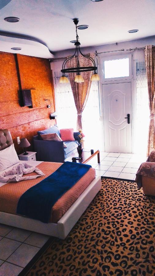 Sweet Home Suite Corinth Exteriör bild